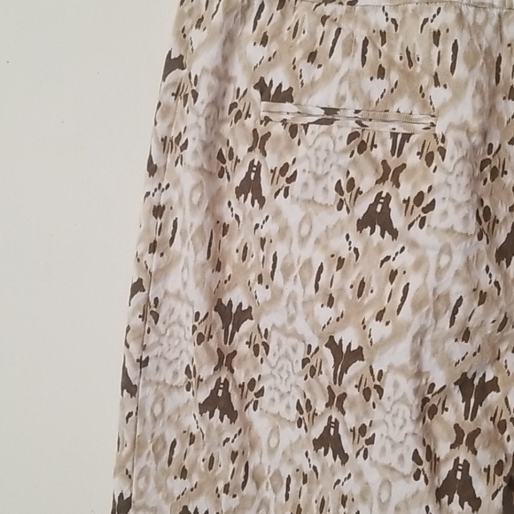 Abbie Mags Capri Pants - Picture 3 of 4